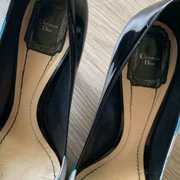 Re-soled Christian Dior Pumps in black with hand painted flowers - Picture 8 of 9